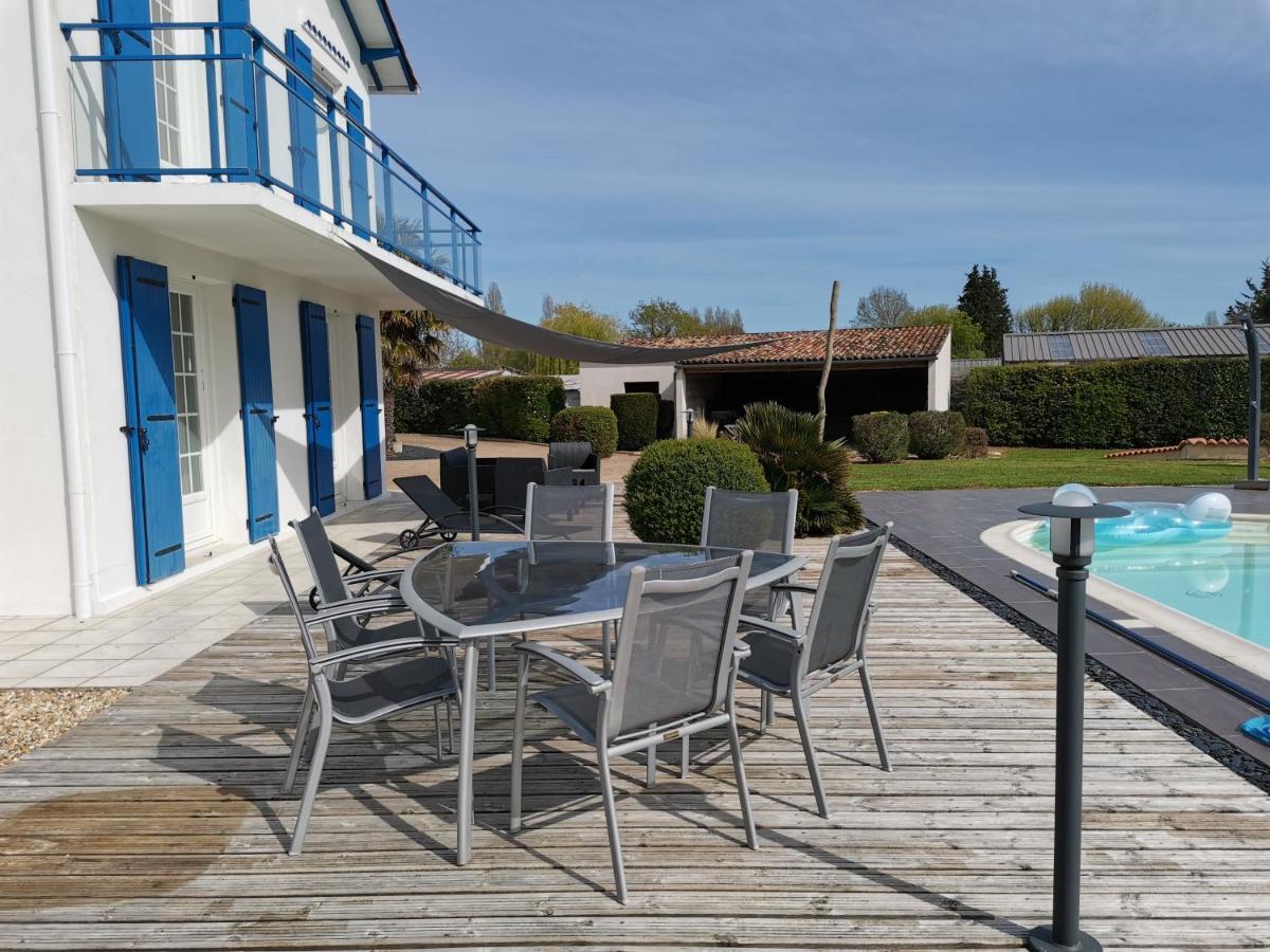 Maison De Campagne Proche Des Plages Saint-Romain-de-Benet 외부 사진